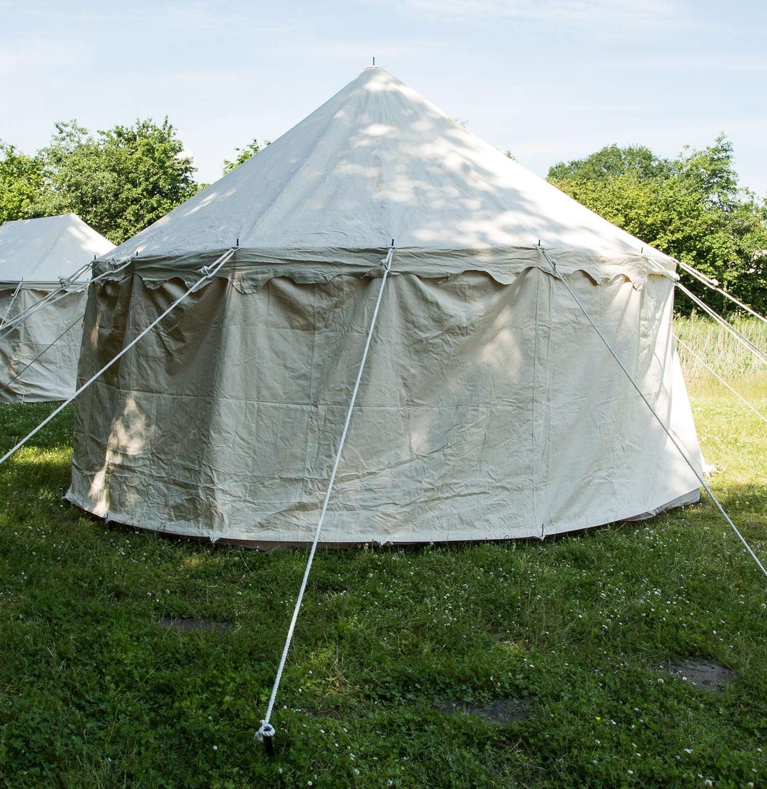 Round Medieval Tent - Medieval Armour