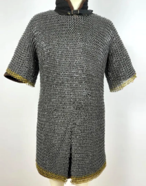 Medieval Chainmail Shirt 8 mm Flat Riveted Rings with Brass Detailing